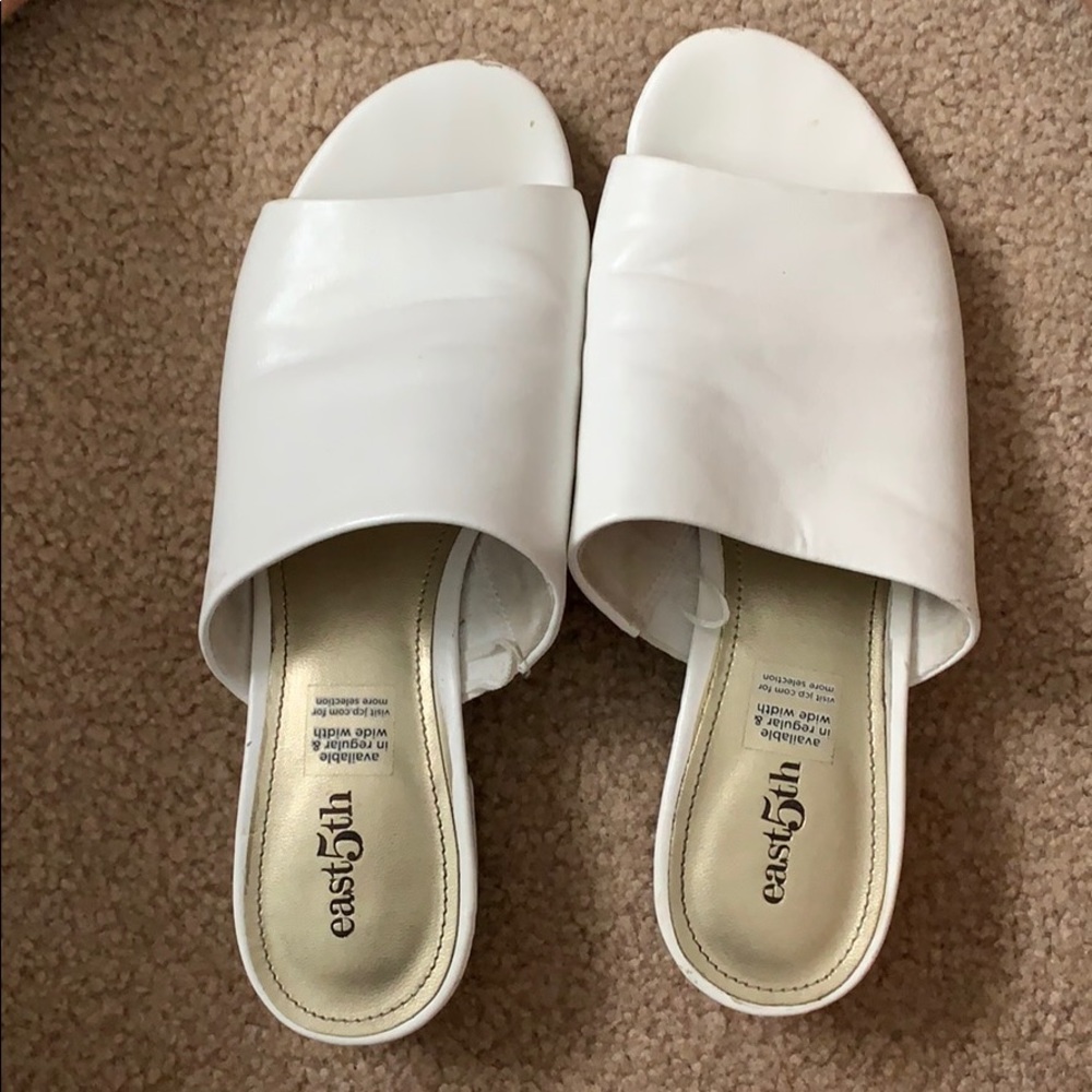 White Sandals☀️☀️